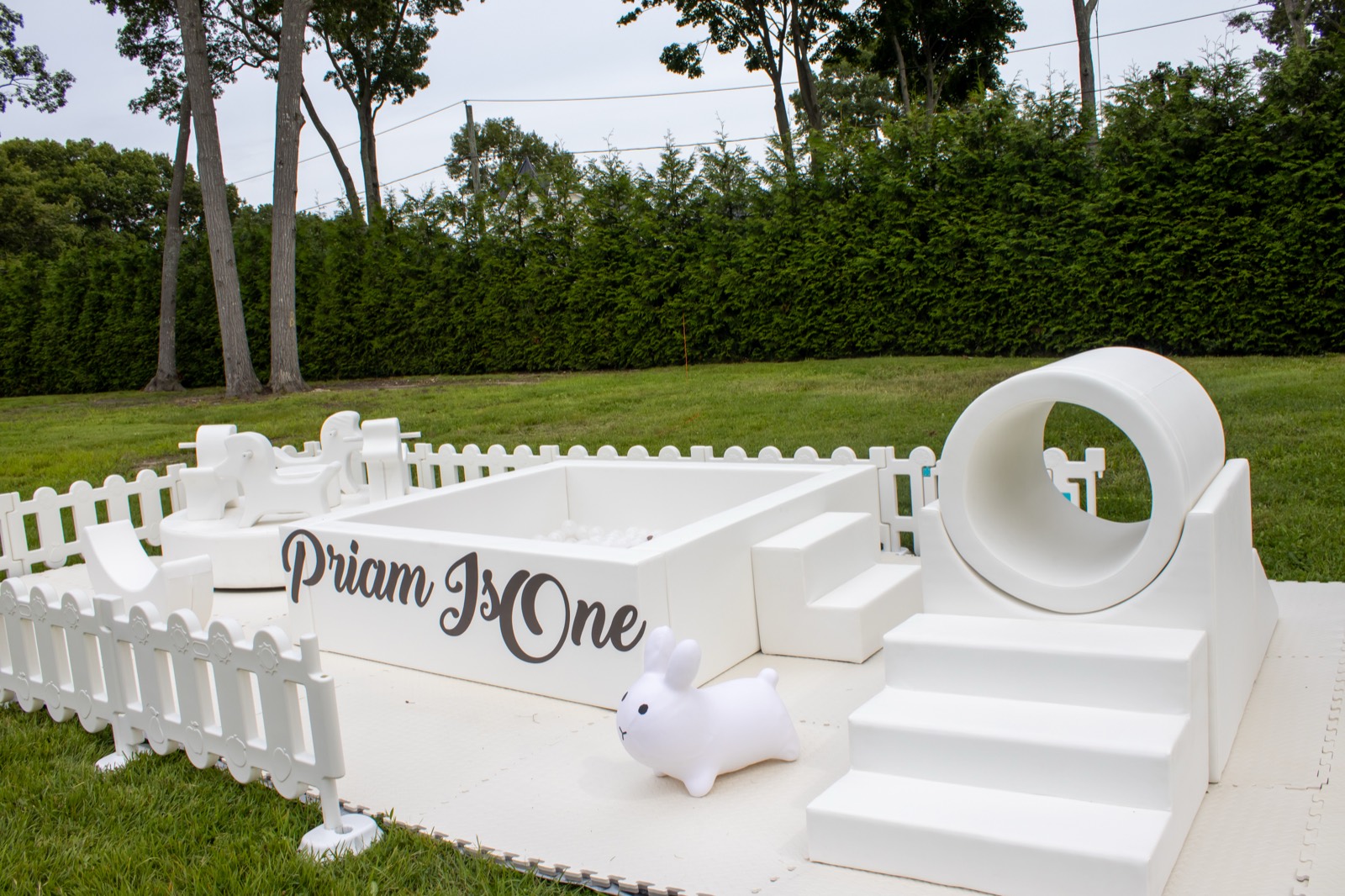 Soft foam climbers, steps and slide in cream and white
